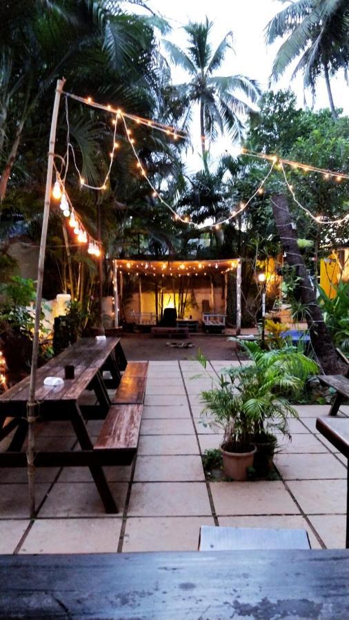 El Barrio Hostel Anjuna Exterior photo